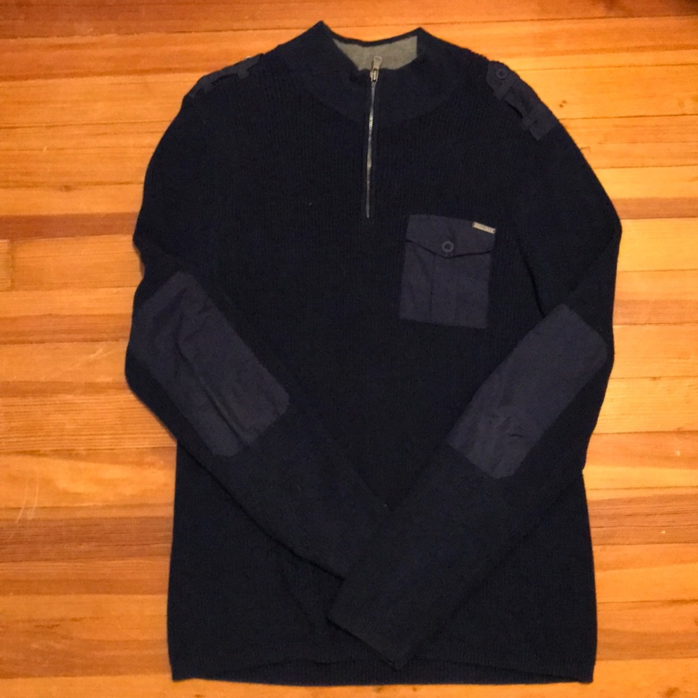 Pull over sweater